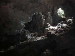 vietnam limestone caves