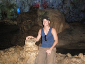 backpacking halong bay caves